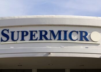 Elliott Investment Is Betting Big on This Super Micro Computer Rival. Should You Buy the Stock Now?