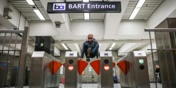 BART Grinds to Halt: Technical Failure Sparks Commuter Chaos